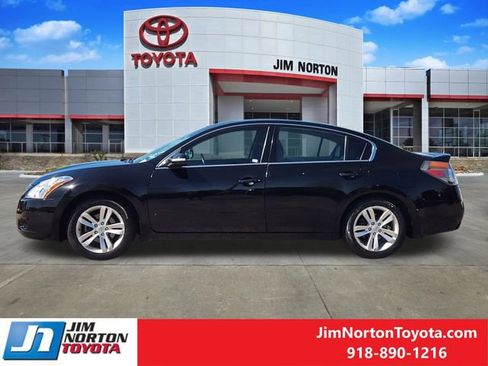 Used 2012 Nissan Altima 3.5 SR w/ Sport Pkg FWD image 5