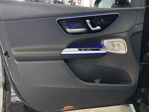 New 2025 Mercedes-Benz GLC 300 4MATIC image 14