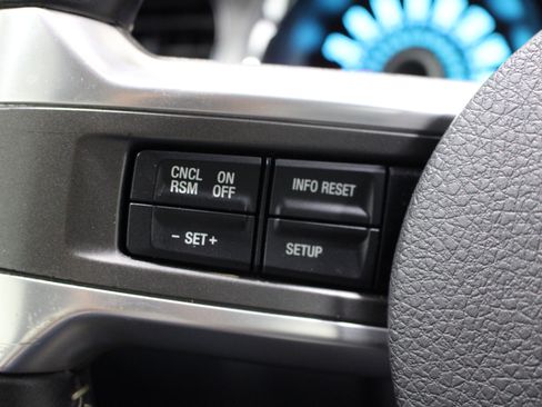 Used 2013 Ford Mustang Coupe RWD image 12