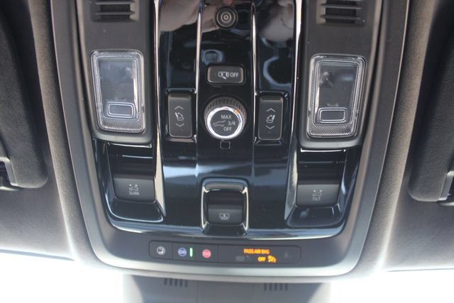Used 2026 Cadillac Escalade V AWD/4WD image 37