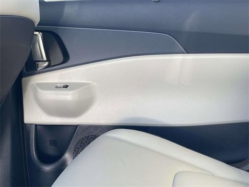 Certified 2026 Kia Carnival SX image 23