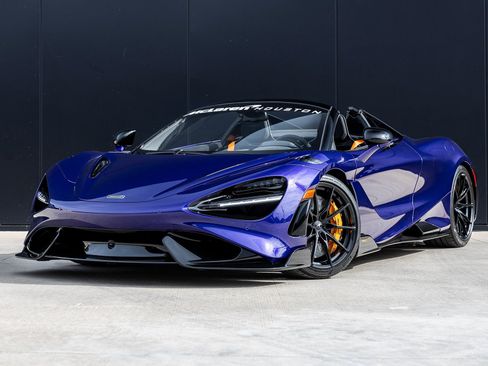 Used 2022 McLaren 765LT image 1