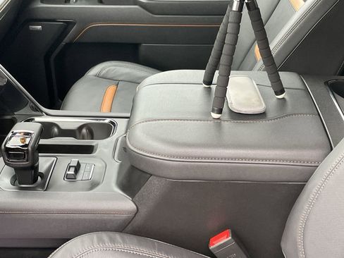 Used 2025 GMC Sierra 1500 AT4 AWD/4WD image 21