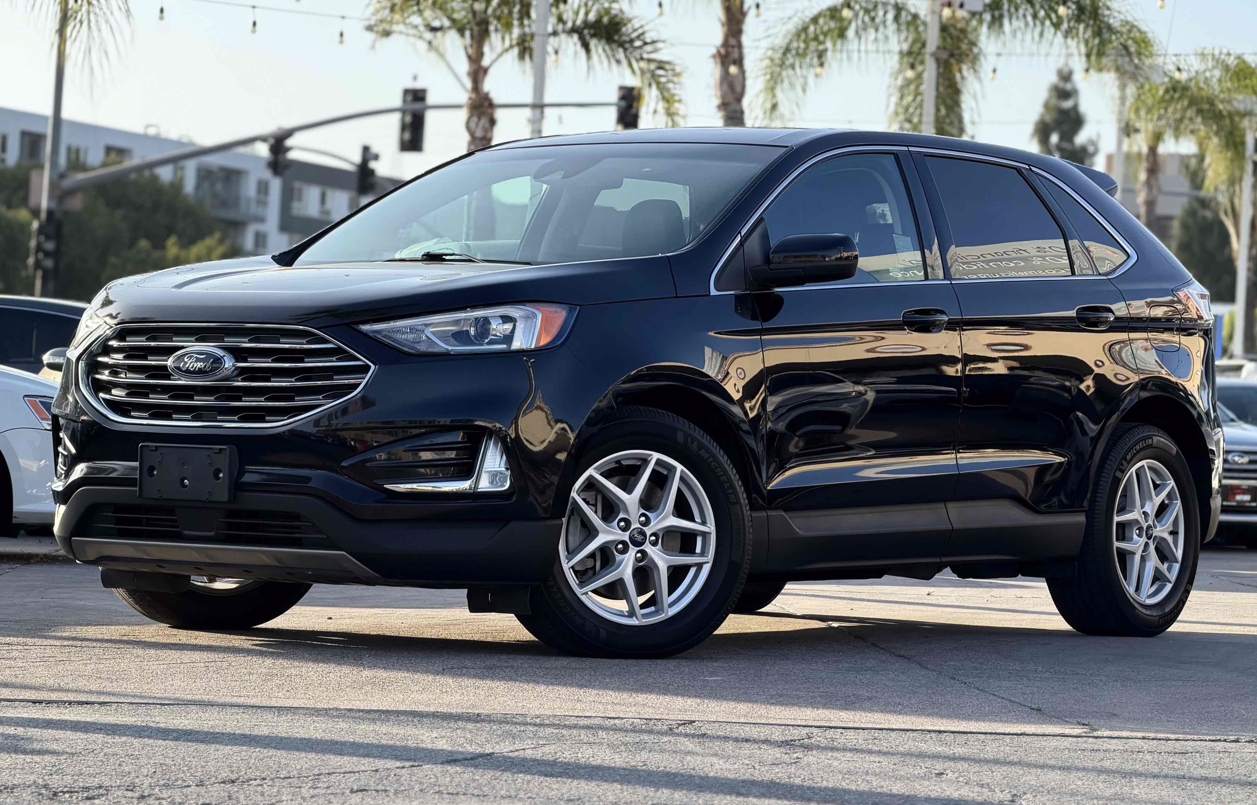 Used 2021 Ford Edge SEL w/ Cargo Accessory Package AWD/4WD image 1