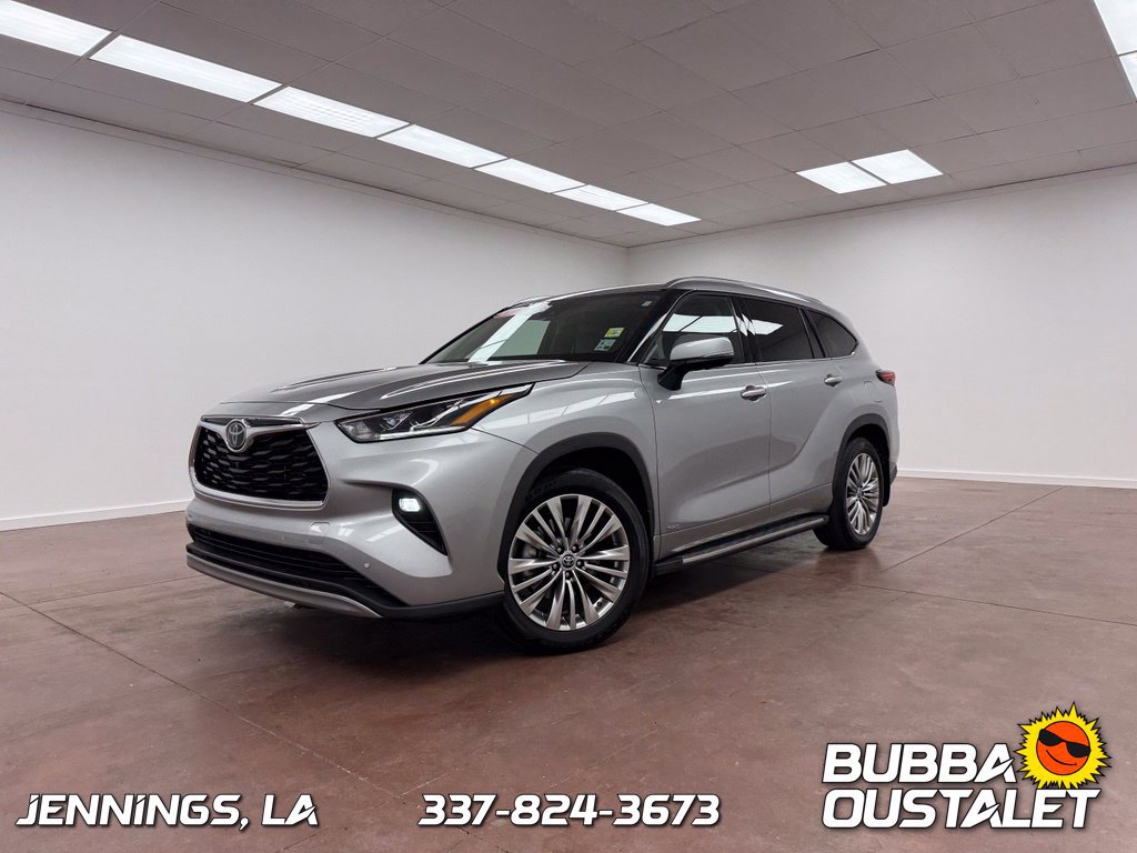 Used 2025 Toyota Highlander Platinum AWD/4WD image 1