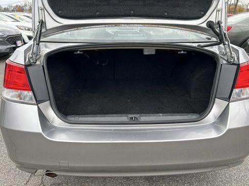 Used 2011 Subaru Legacy 2.5i Premium image 7