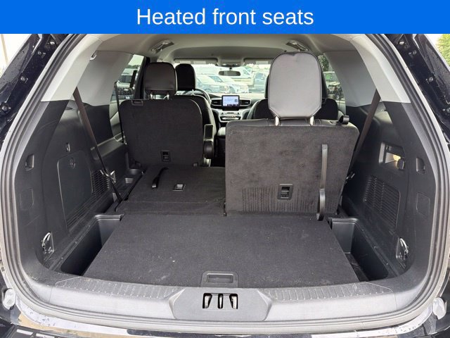 Used 2024 Ford Explorer XLT w/ Equipment Group 202A AWD/4WD image 20