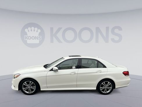 Used 2014 Mercedes-Benz E 350 4MATIC Sedan image 2