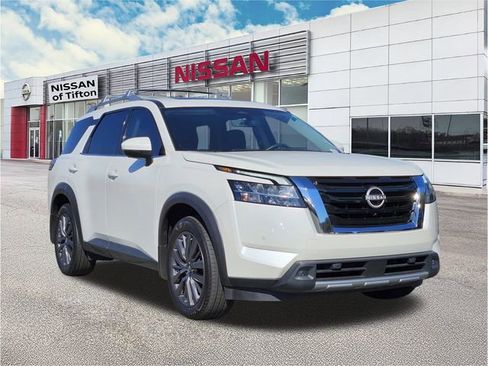 Certified 2024 Nissan Pathfinder SL w/ SL Premium Package image 1