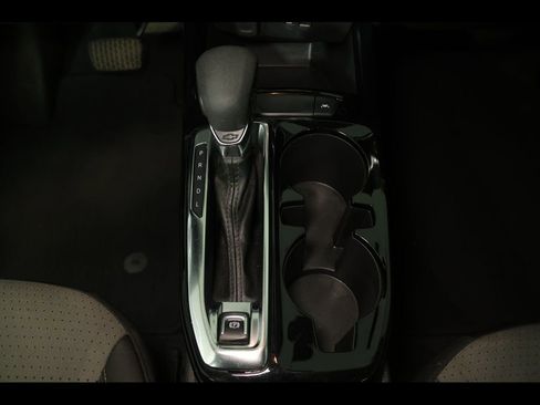 Used 2024 Chevrolet Trax LT w/ Driver Confidence Package image 25