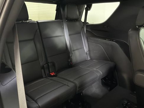 Used 2024 GMC Yukon Denali w/ Denali Reserve Package AWD/4WD image 18