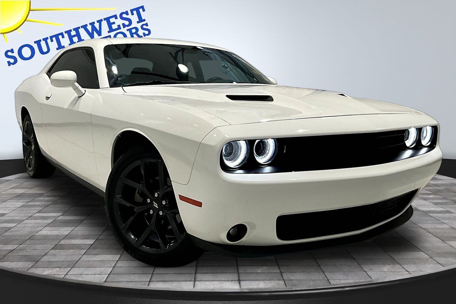 Used 2023 Dodge Challenger SXT w/ Blacktop Package RWD image 3