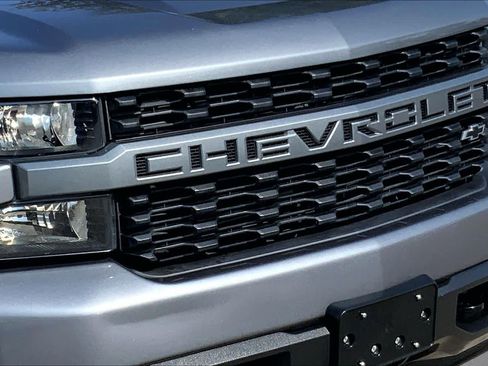 Used 2021 Chevrolet Silverado 1500 Custom w/ LPO, Dark Essentials Package AWD/4WD image 26