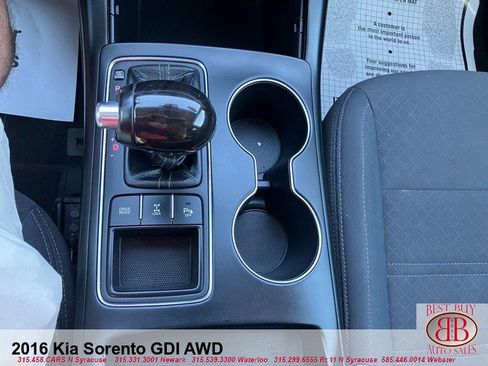 Used 2016 Kia Sorento AWD w/ LX Convenience Package image 11
