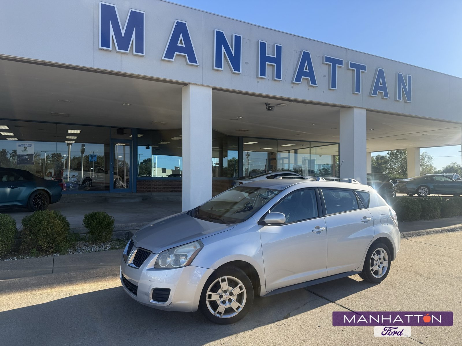 Used 2009 Pontiac Vibe AWD w/ Preferred Package image 1