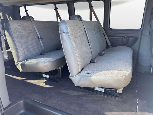 Used 2021 Chevrolet Express 3500 LT w/ LT Preferred Equipment Group image 13