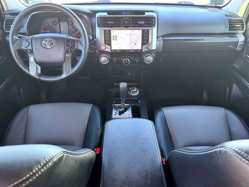 Used 2022 Toyota 4Runner SR5 Premium image 19