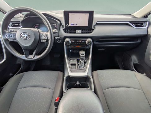 Used 2024 Toyota RAV4 XLE FWD image 11