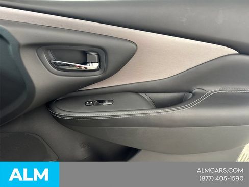 Used 2023 Nissan Murano SV FWD image 17