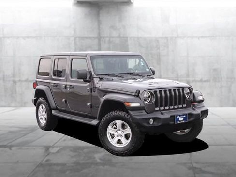 Used 2022 Jeep Wrangler Unlimited Sport image 2
