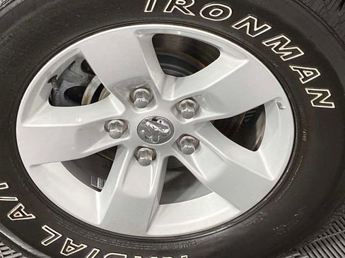 Used 2022 RAM 1500 Classic SLT image 25