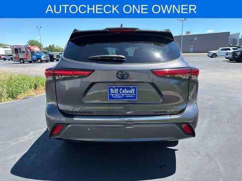 Used 2022 Toyota Highlander Limited AWD/4WD image 5