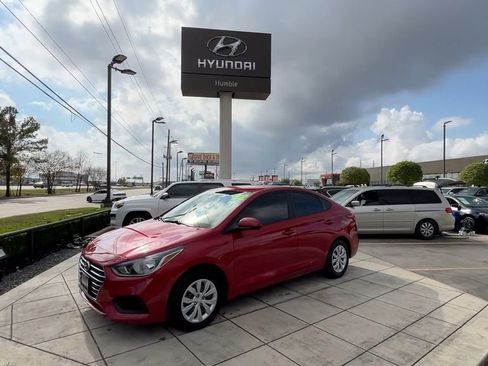 Used 2022 Hyundai Accent SE w/ Cargo Package image 7