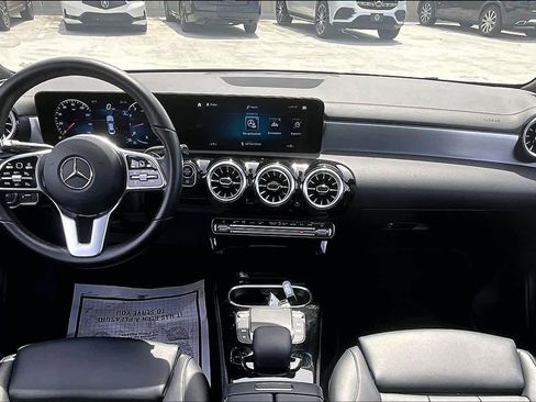 Used 2022 Mercedes-Benz CLA 250 image 14