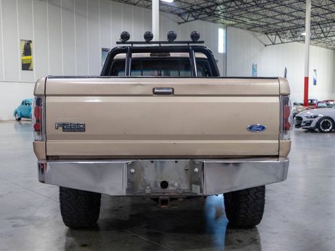 Used 1997 Ford F250 2WD SuperCab Heavy Duty image 6