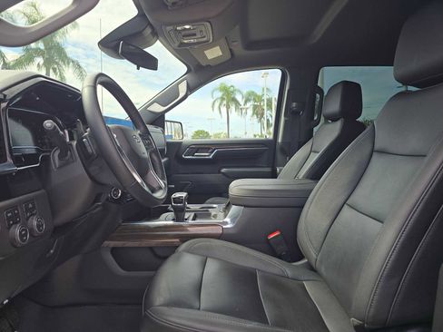 Used 2024 Chevrolet Silverado 1500 LT Trail Boss w/ Convenience Package II image 22