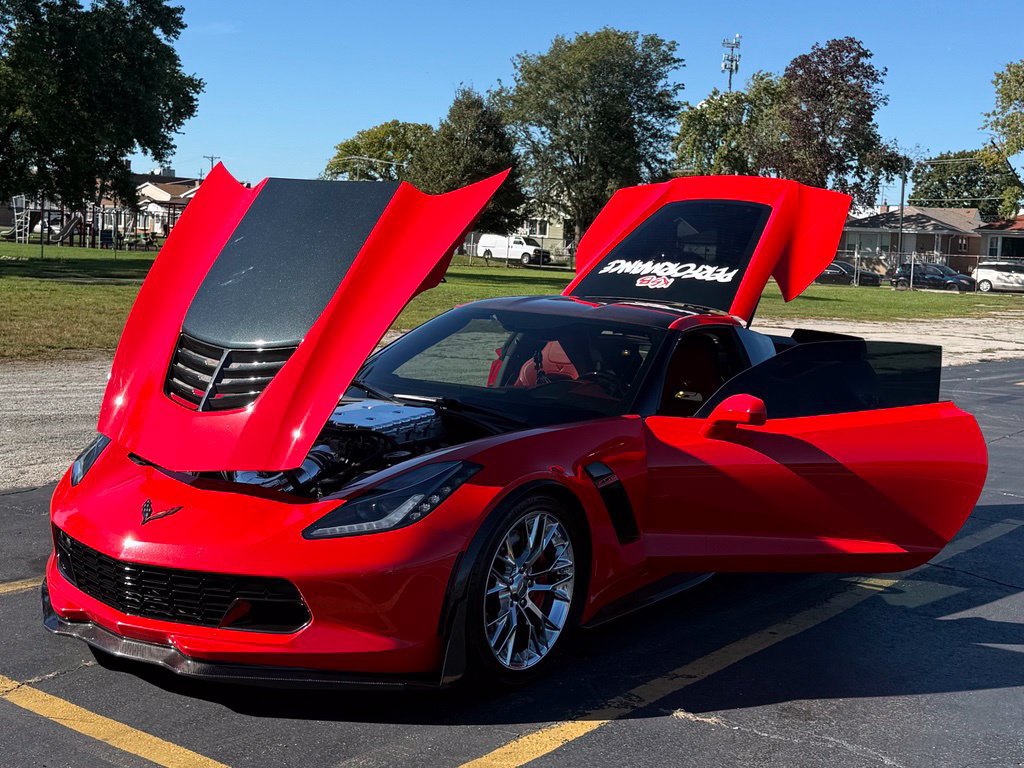 Used 2015 Chevrolet Corvette Z06 w/ 2LZ Preferred Equipment Group RWD image 11