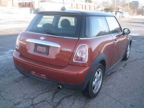 Used 2011 MINI Cooper Hardtop FWD image 5