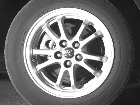 Used 2016 Toyota Prius Two FWD image 11
