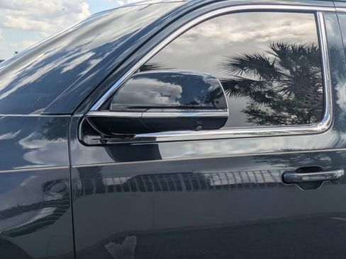 Used 2023 Jeep Grand Wagoneer Series III image 11