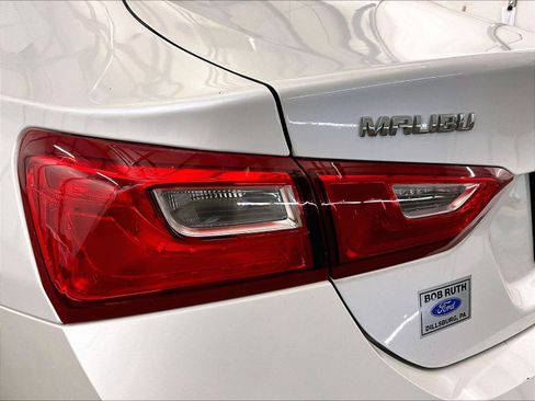 Used 2017 Chevrolet Malibu Hybrid w/ Leather Package image 29