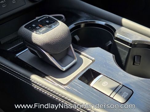 New 2026 Nissan Rogue Platinum AWD/4WD image 16