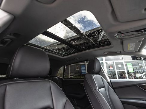 Used 2019 Audi Q8 Prestige w/ Adaptive Chassis Package image 32