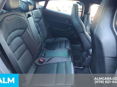 Used 2021 Porsche Taycan image 21