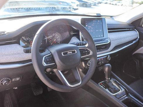 Used 2022 Jeep Compass Latitude image 17