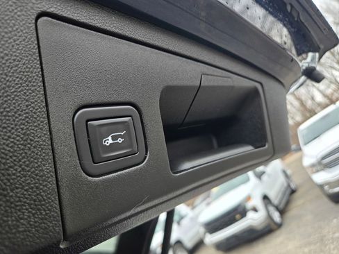 Used 2020 Cadillac XT4 Sport w/ Technology Package image 35