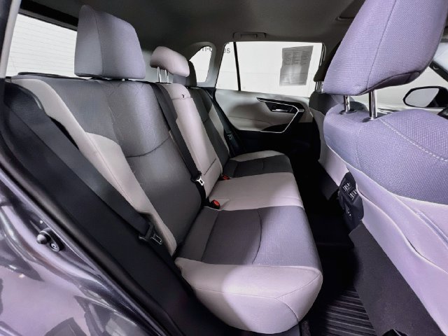 Used 2021 Toyota RAV4 XLE w/ Convenience Package AWD/4WD image 19