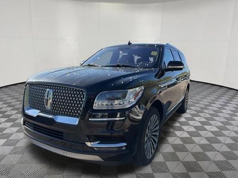 Used 2018 Lincoln Navigator Reserve w/ Technology Package AWD/4WD image 13