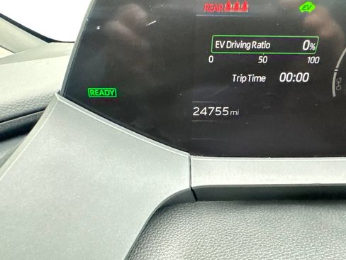 Used 2025 Toyota Prius LE FWD image 61