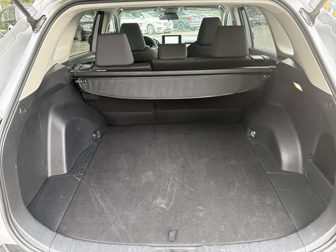 Used 2025 Toyota RAV4 XLE AWD/4WD image 21