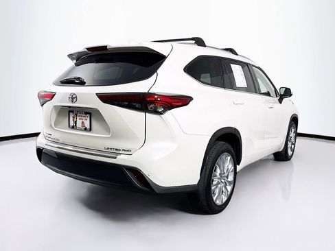 Used 2021 Toyota Highlander Limited image 10
