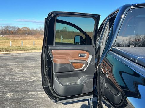 Used 2024 Nissan Titan Platinum Reserve w/ Moonroof Package image 36