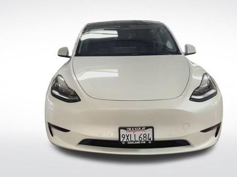 Used 2021 Tesla Model Y Long Range AWD/4WD image 3