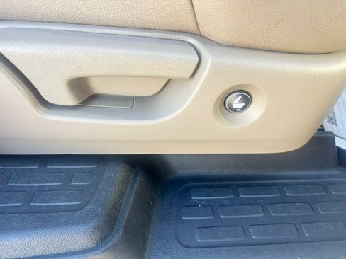 Used 2016 Honda Pilot Touring image 44