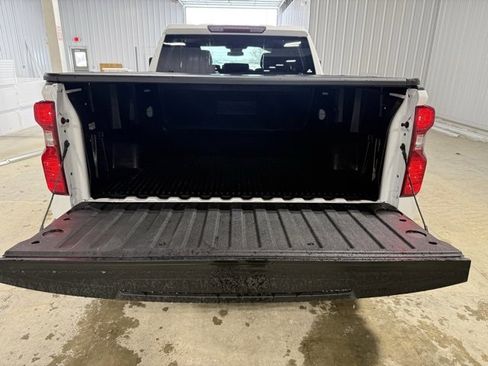 Used 2022 Chevrolet Silverado 1500 LT image 25