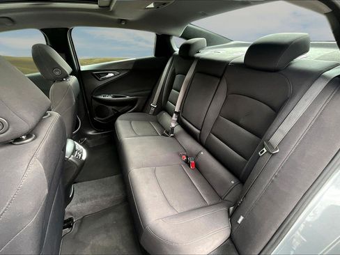 Used 2023 Chevrolet Malibu LT FWD image 14